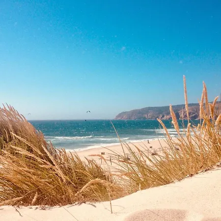 Family 5min Away From Guincho 펜션