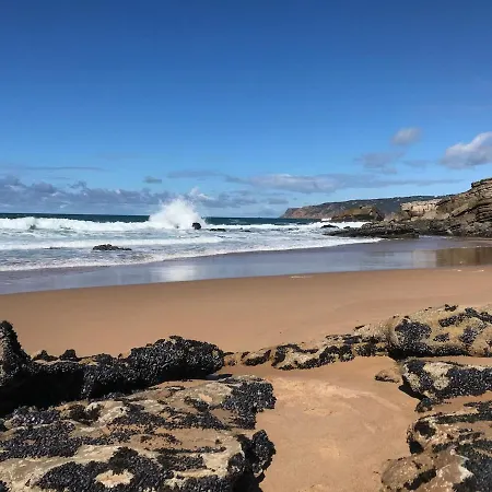 Family 5min Away From Guincho 펜션