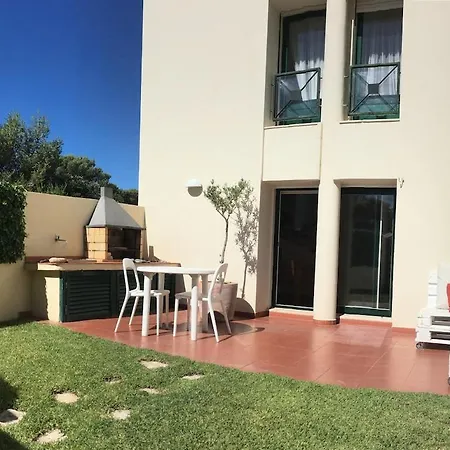 Family 5min Away From Guincho 度假居 *