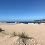 Family 5min Away From Guincho