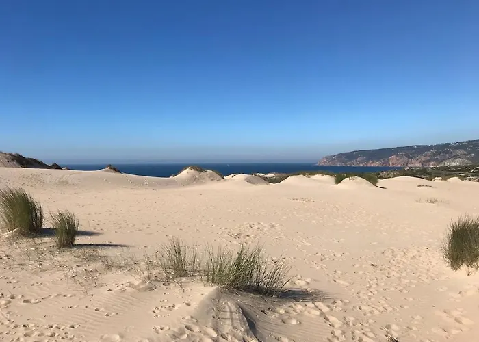 Family 5min Away From Guincho